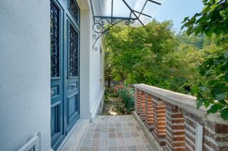  Propriété/château à vendre 8 pièces 187 m²