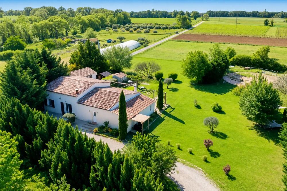 Vente Maison Maison 5 pièces avec gîte et grand terrain à Brignoles Brignoles
