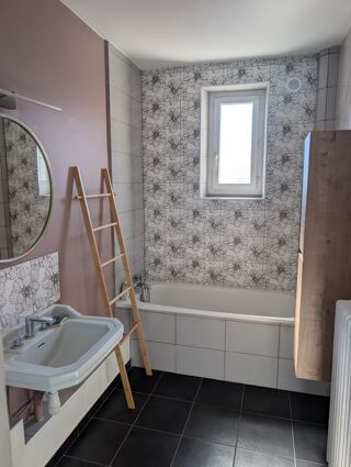  Appartement à louer 3 pièces 66 m²