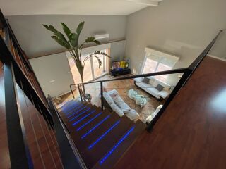  Maison  vendre 15 + pices 600 m