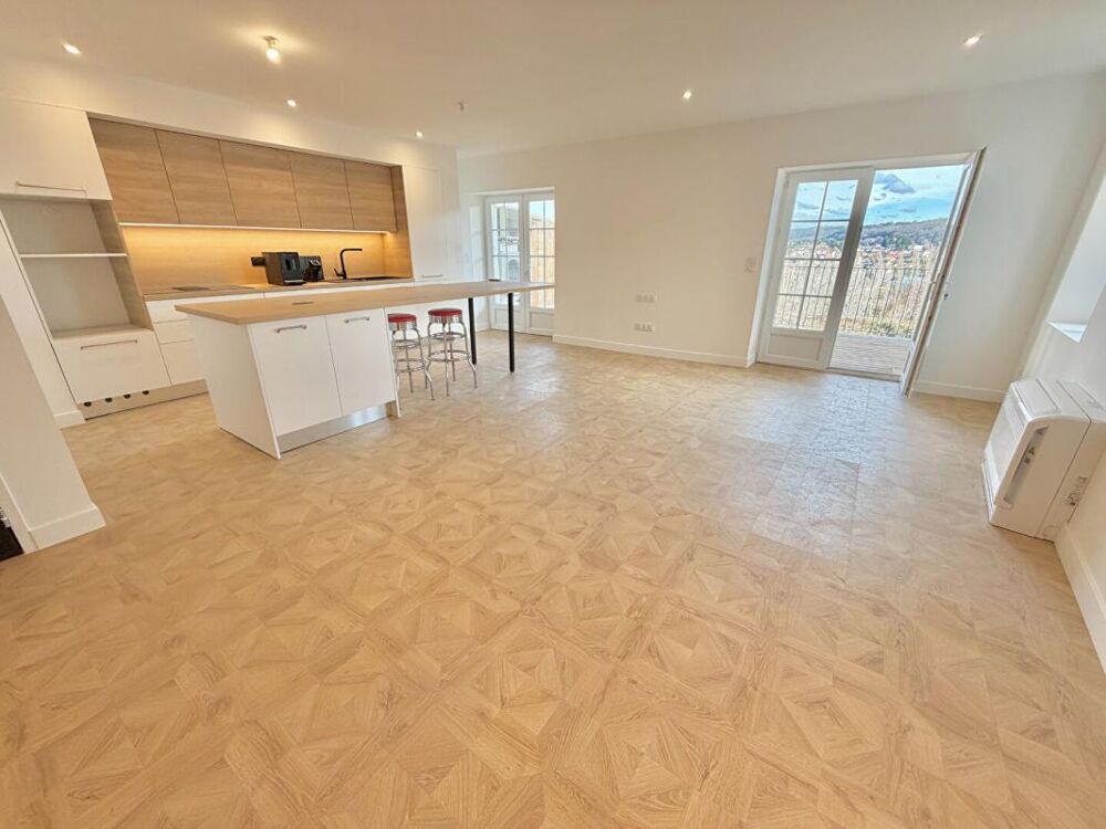Appartement 3 pièces avec terrasse en centre ville