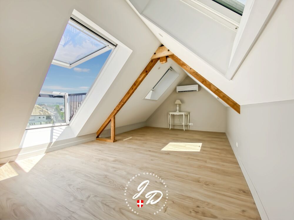 Vente Appartement Appartement familial 5 pièces de 115 m² avec esprit maison au cœur d'Albens Albens