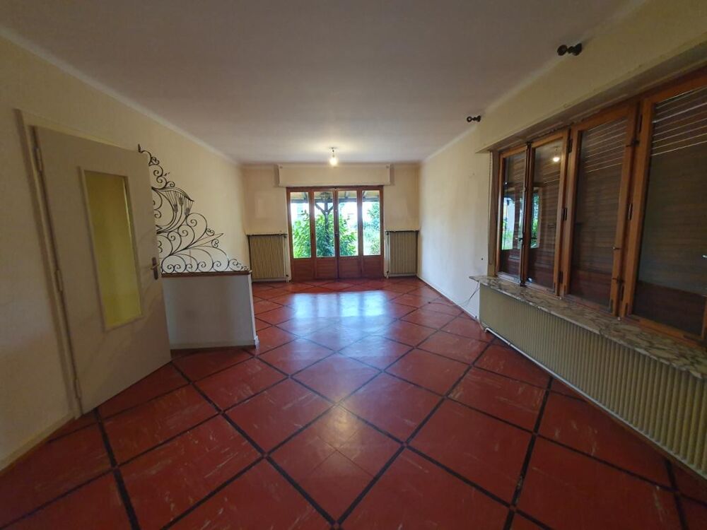 Vente Maison REICHSTETT – Une maison familiale pleine de charme et de possibilités, à seulement 10 minutes de Strasbourg Reichstett