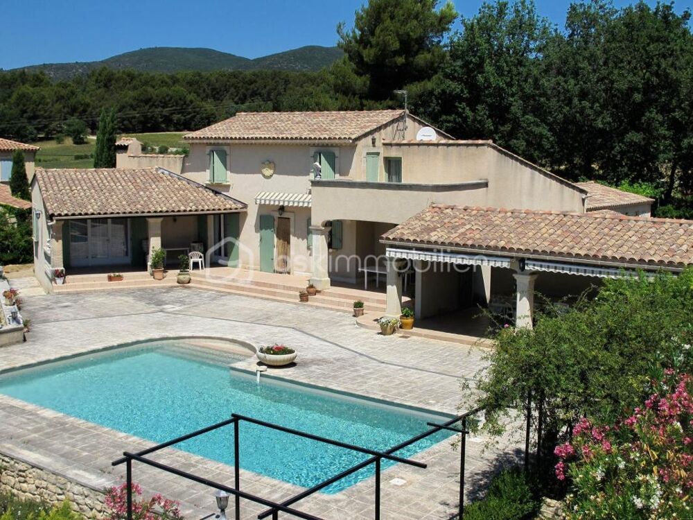 Vente Propriété/Château Lauris – Propriété de caractère avec vue panoramique au pied du Luberon Lauris