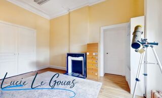  Immeuble � vendre 15 + pi�ces 410 m�