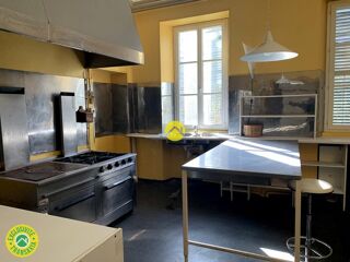  Maison à vendre 15 + pièces 671 m²