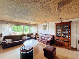  Propri�t�/ch�teau � vendre 15 + pi�ces 550 m�