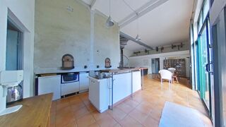  Maison à vendre 15 + pièces 402 m²