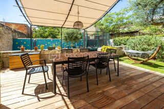  Propri�t�/ch�teau � vendre 7 pi�ces 240 m�