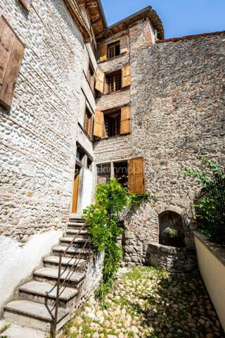  Maison  vendre 13 pices 300 m