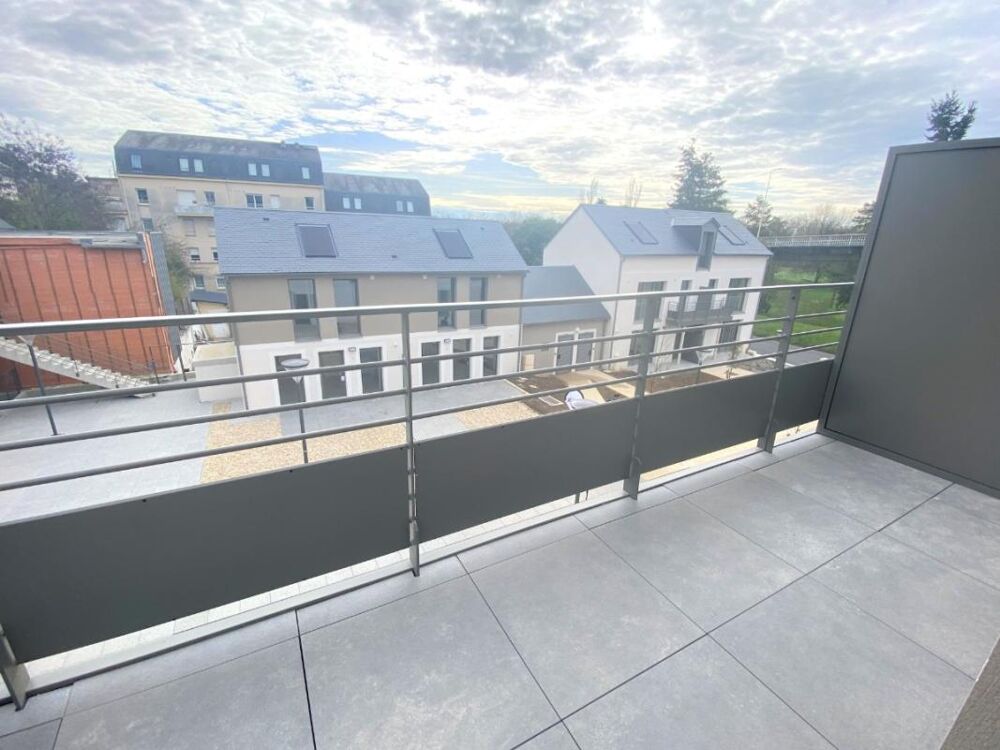 T3 avec balcon et parking à TOURS