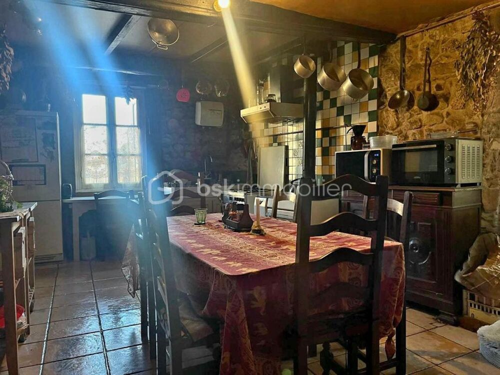 Vente Maison Maison de Village Authentique � 212m� de surface utile : 106 m� habitables + 106 m� � exploiter !!! Coustouges