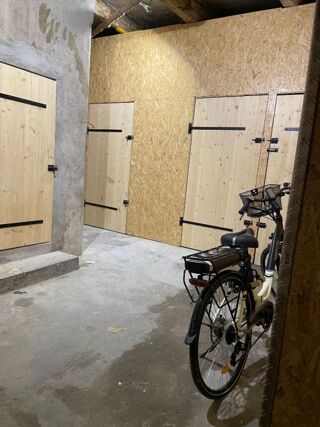  Parking / Garage à vendre 1 pièce 123 m²