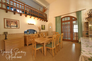  Propriété/château à vendre 9 pièces 358 m²