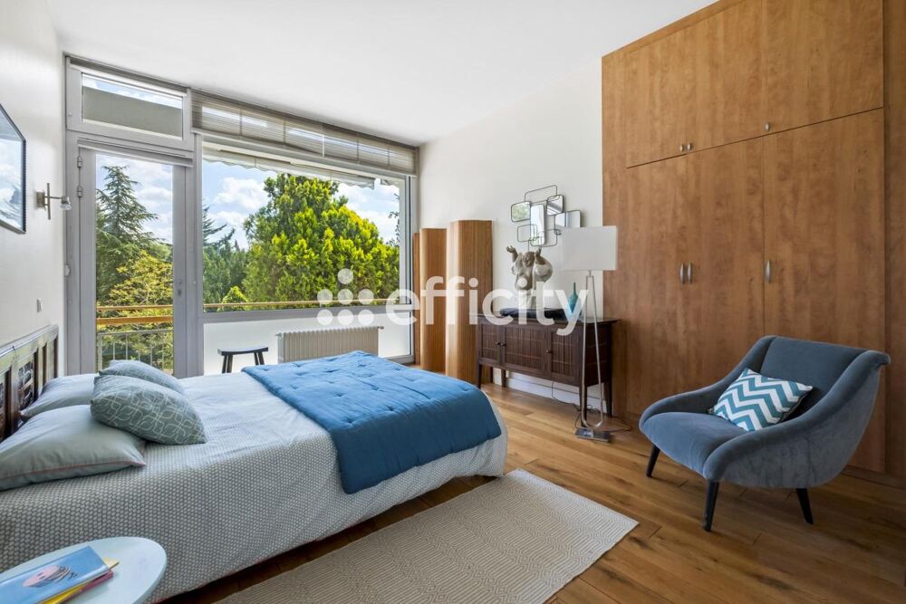 à vendre  Villa La Celle-Saint-Cloud (78170)