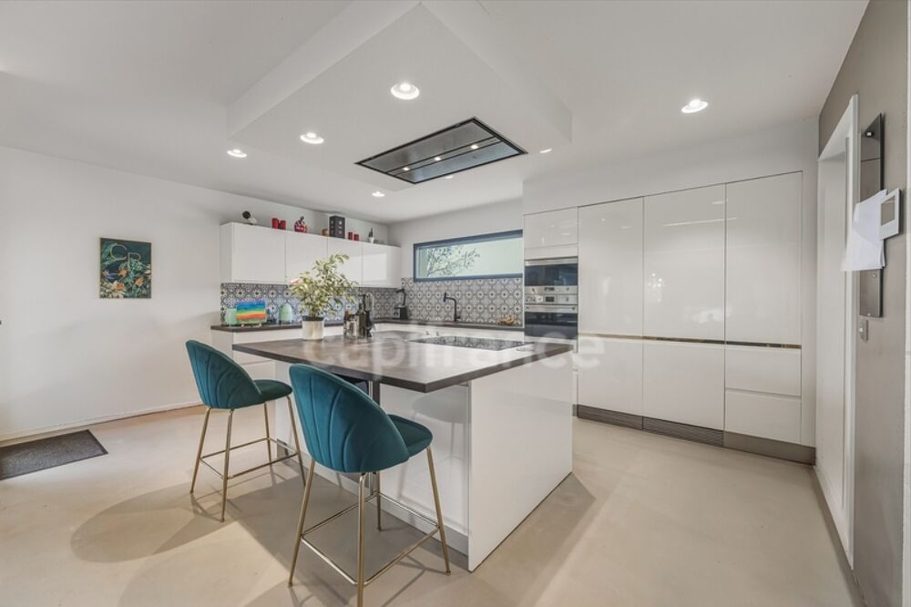 � vendre  Villa Crozet (01170)