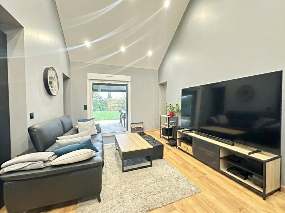 Vente Maison Courville-Sur-Eure, maison de plain pied, rénovée entièrement - 3 chambres, terrain clos de 2428 m² Courville sur eure