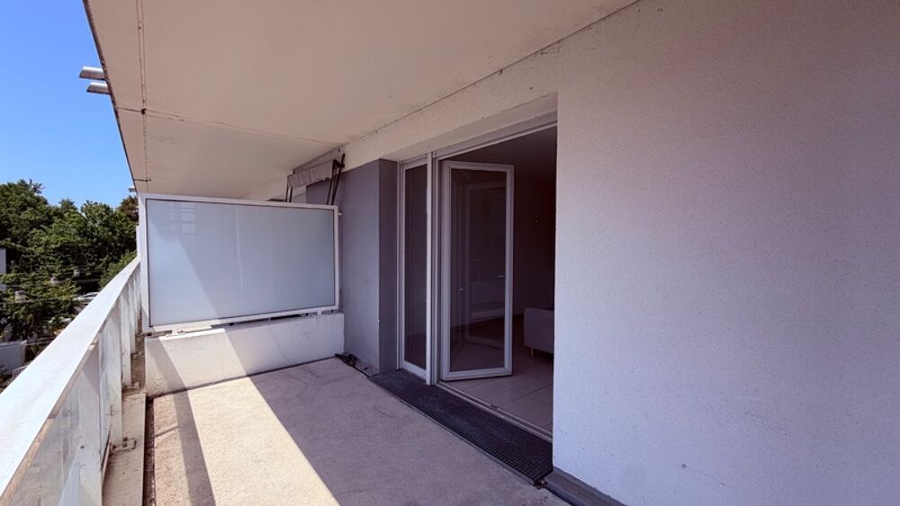 Bordeaux Ginko  Appartement T3 meublé avec balcon et parking