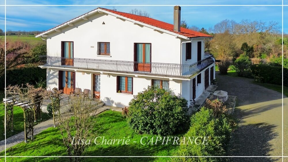 Maison à vendre 6 pièces de 170 m2 habitables proche de VILLENEUVE-DE-MARSAN (40) sur 1714 m2 de terrain