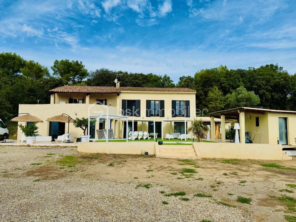 Propriété dexception de 300m2 - Parc du LUBERON - Corbières en Provence