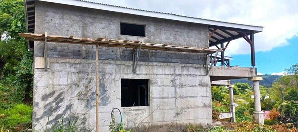 � vendre  Maison Saint-Claude (97120)