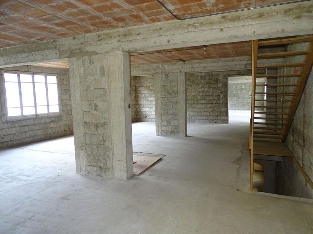 Vente Immeuble Batiment 690m² environ Moirans en montagne