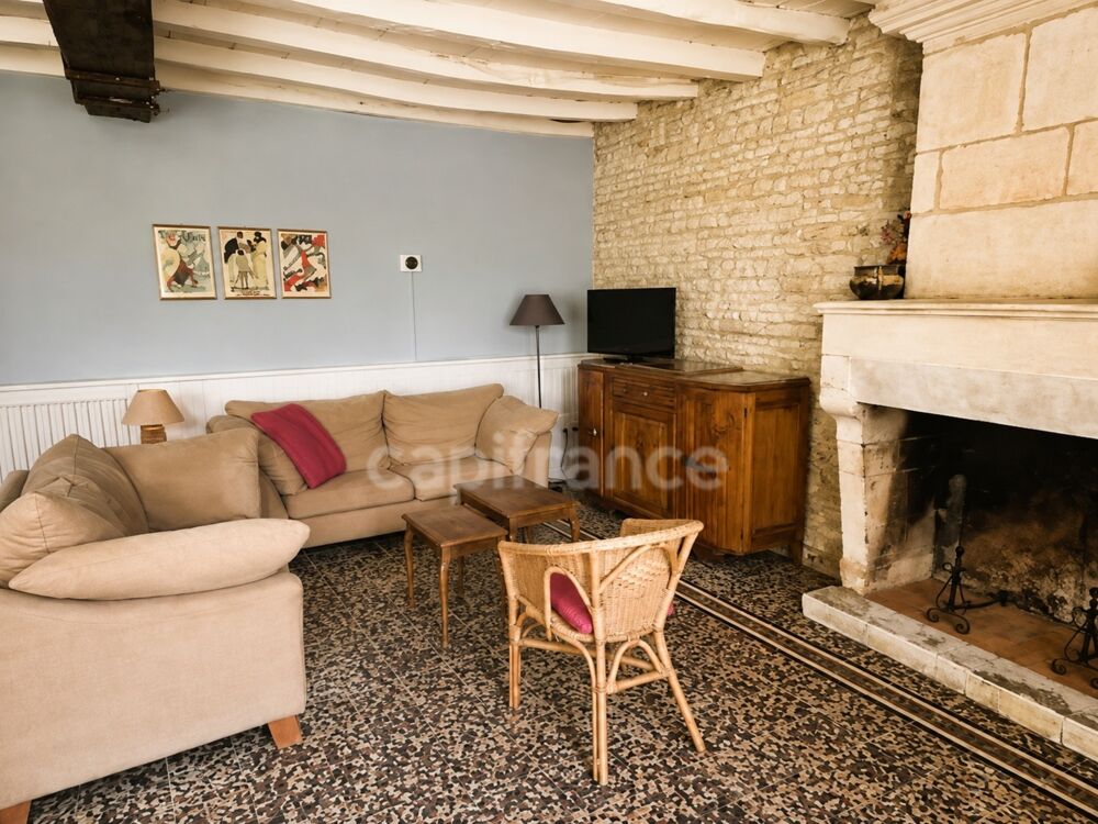 à vendre  Propriété/château Asnières-la-Giraud (17400)