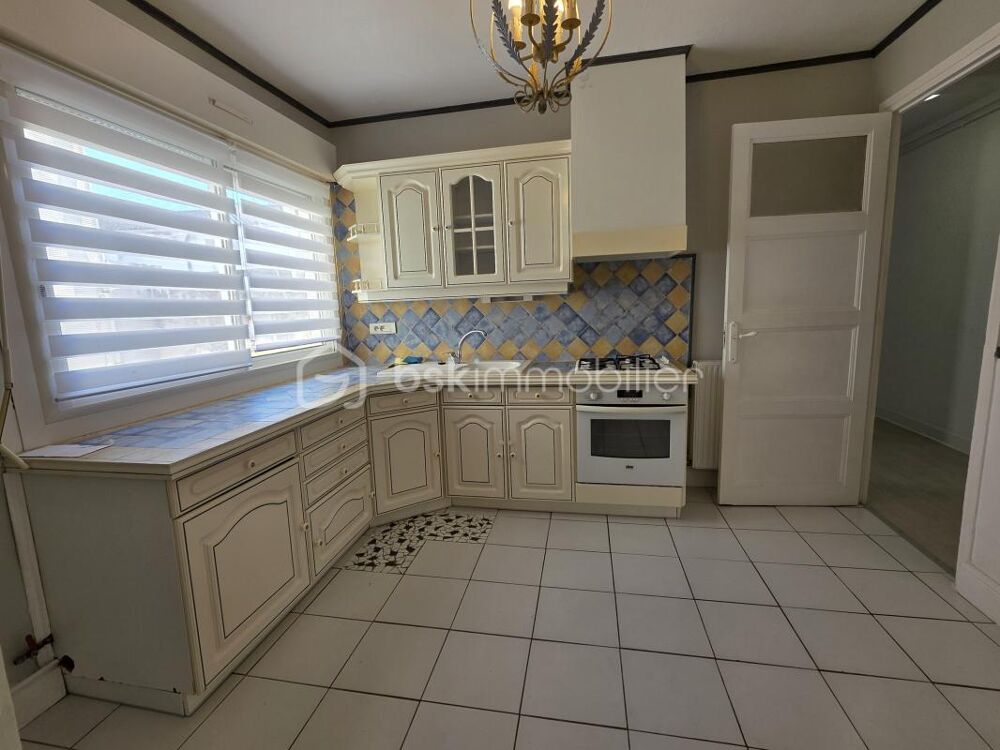 AGEN HYPERCENTRE-APPARTEMENT 100 m² - 2 CHAMBRES- TERRASSE- CAVE