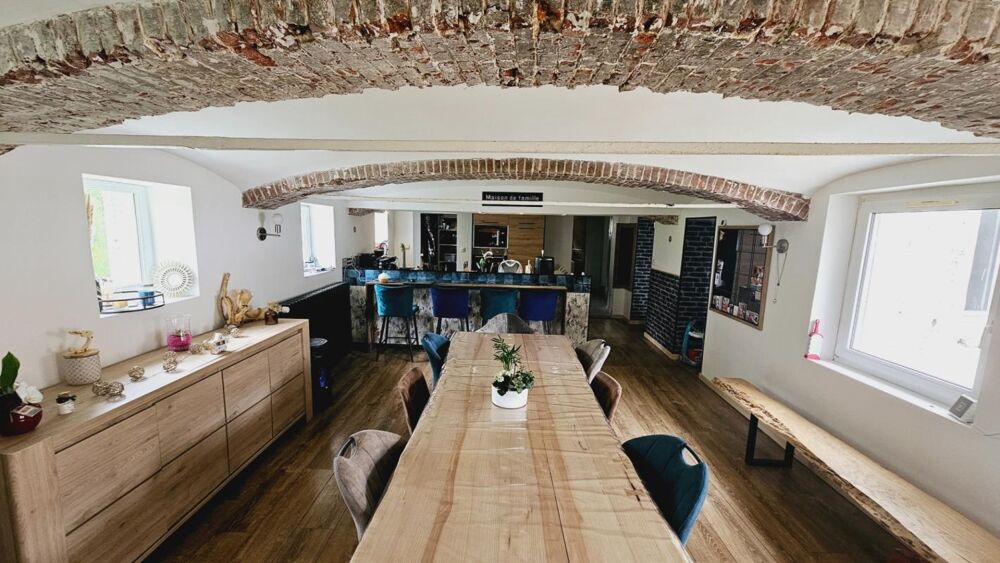Vente Maison Maison 9 pièces / 222 m² / 197 000 EUR / SAINT-AMAND Saint amand