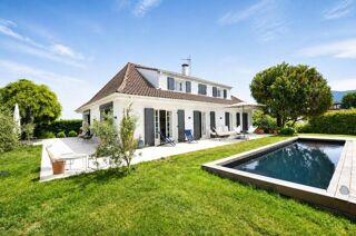  Villa � vendre 6 pi�ces 250 m�