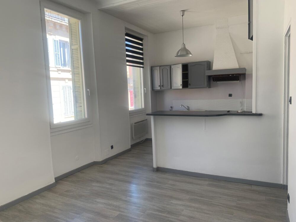 Location Appartement ***A LOUER...LE CAMAS…2 PIECES 38M²..TRAVERSANT…3 FENETRES...LUMINEUX...CAVE...PROCHE TRAM ET COMMERCES*** Marseille 5