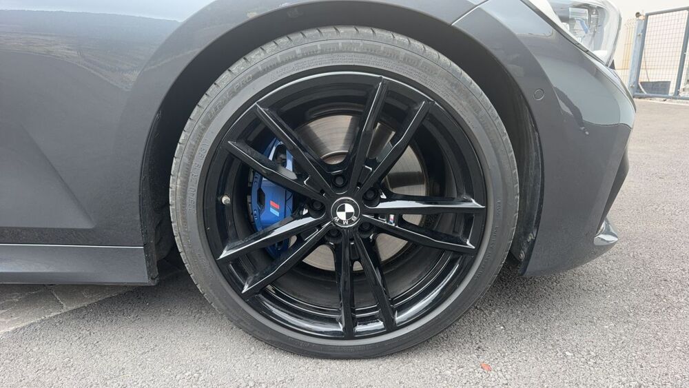 S&eacute;rie 3 330d 265 xDrive BVA M Sport - Automatique Toit ouvrant 2020 occasion 18340 Saint Germain Des Bois