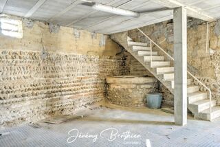  Remise / Grange � vendre 6 pi�ces 140 m�