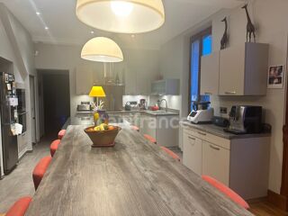  Maison � vendre 10 pi�ces 272 m�