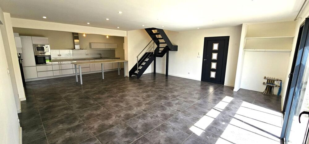 Vente Maison Maison à Montélimar de 115 m2 avec jardin et garage Montelimar