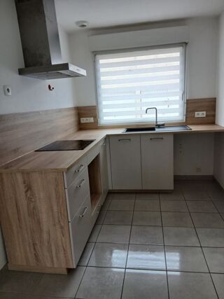  Maison à louer 5 pièces 96 m²