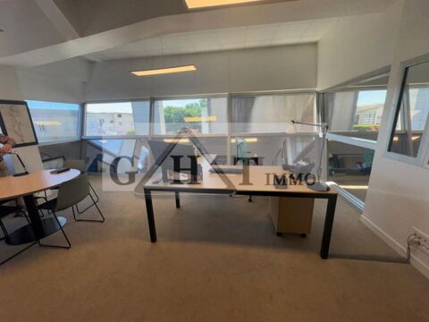 ENTREPOT BUREAUX 960 M2 A LA VENTE A CHAMPIGNY SUR MARNE 2330000 94500 Champigny sur marne