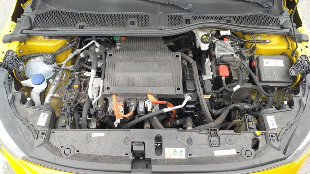 208 136 100kWh Buisness 2020 occasion 62000 Arras