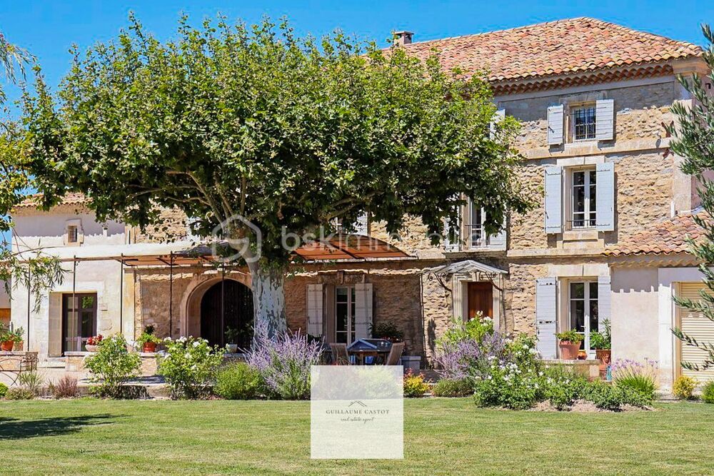 PEPITE AU PIED DES ALPILLES : Idéal résidence secondaire, chambres d'hôtes