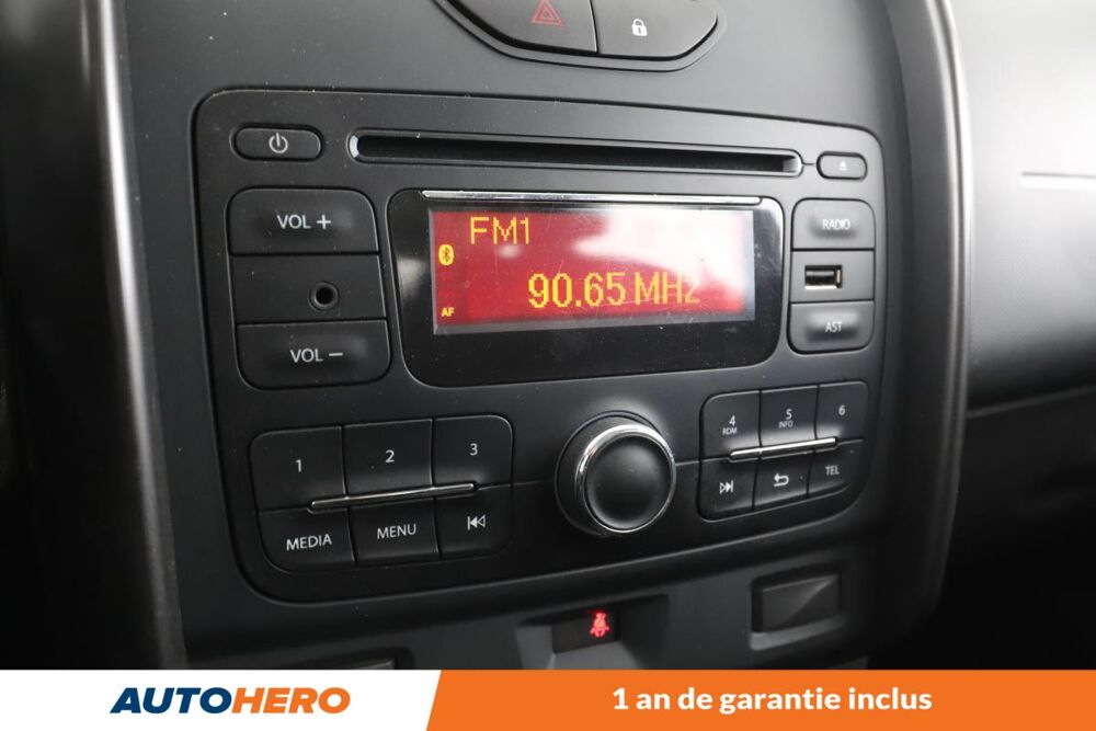Duster 1.2 TCe Laureate 4x2 125 ch 2016 occasion 92130 Issy-les-Moulineaux