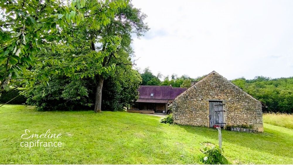 Maison périgourdine familiale avec dépendances