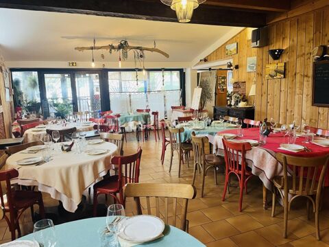   dpt var (83) - JOLI RESTAURANT - A 2MN DE LA MER - ENDROIT PRISÉ ET RENOMMÉ 