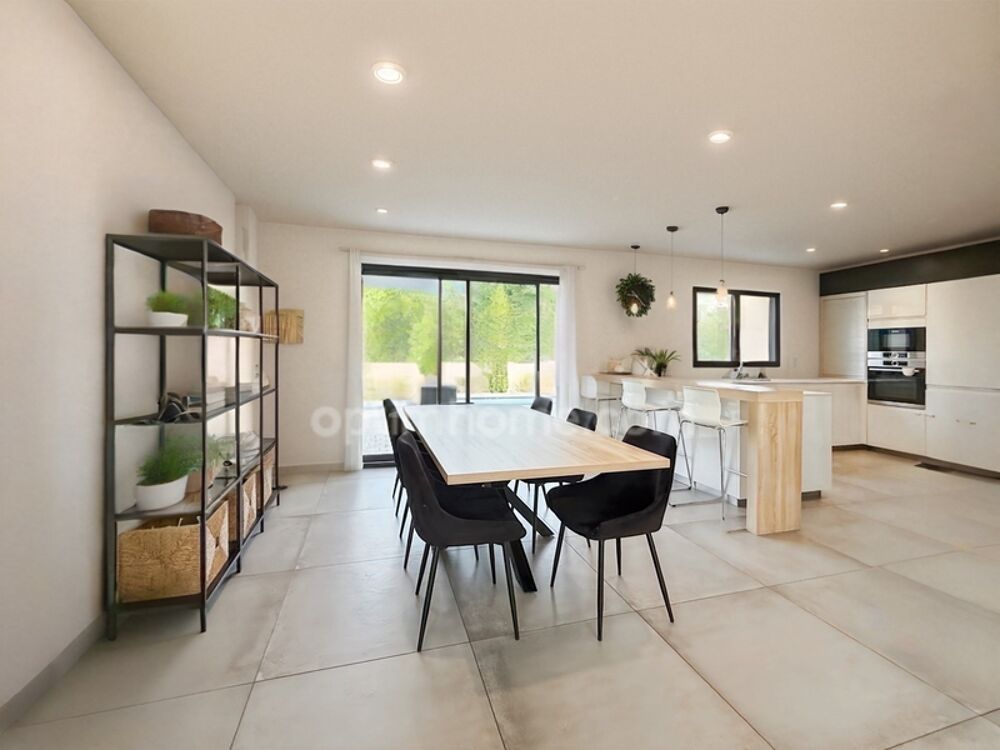 DOMONT (95) A 25 MINUTES DE PARIS - MAISON FAMILIALE AVEC PISCINE 4 CHAMBRES  160 m² 750 000 €