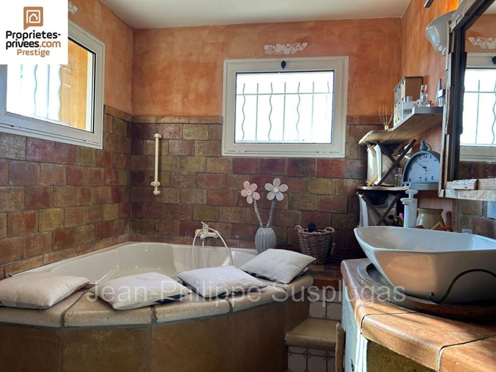 � vendre  Villa La Cadi�re-d'Azur (83740)