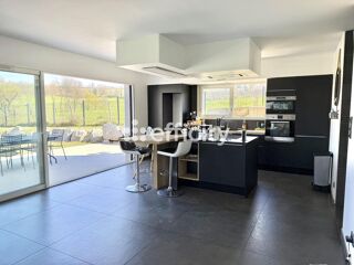  Villa � vendre 6 pi�ces 177 m�