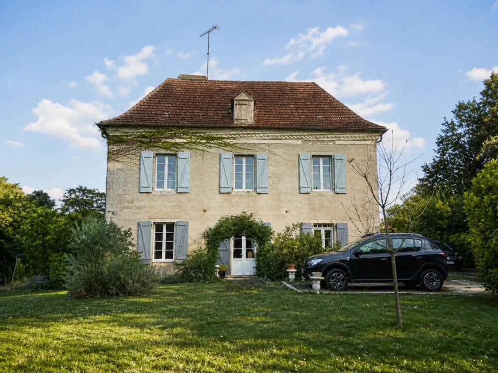 Maison de 7 pièces de 205 m² à Orthez