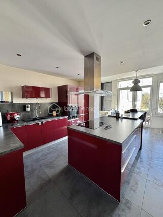  Maison � vendre 10 pi�ces 260 m�