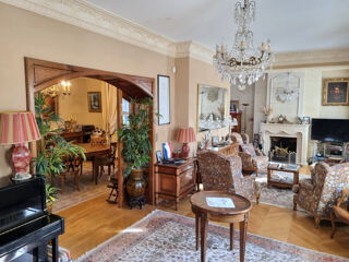  Maison � vendre 9 pi�ces 310 m�