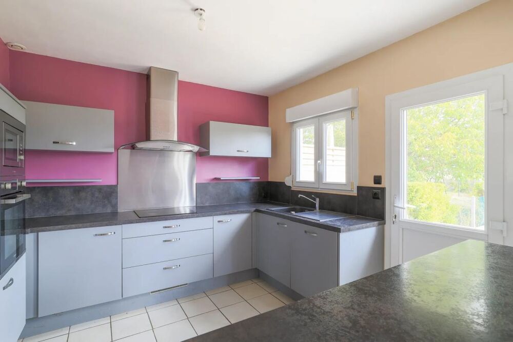 Vente Maison Maison de 4 pièces de 81 m² à Moreuil Moreuil