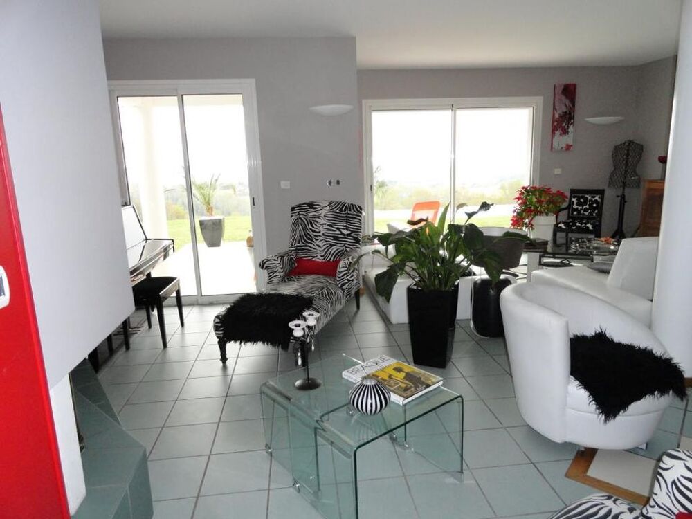 Location Maison Maison de 180m2 à louer sur Serres-Castet Serres castet
